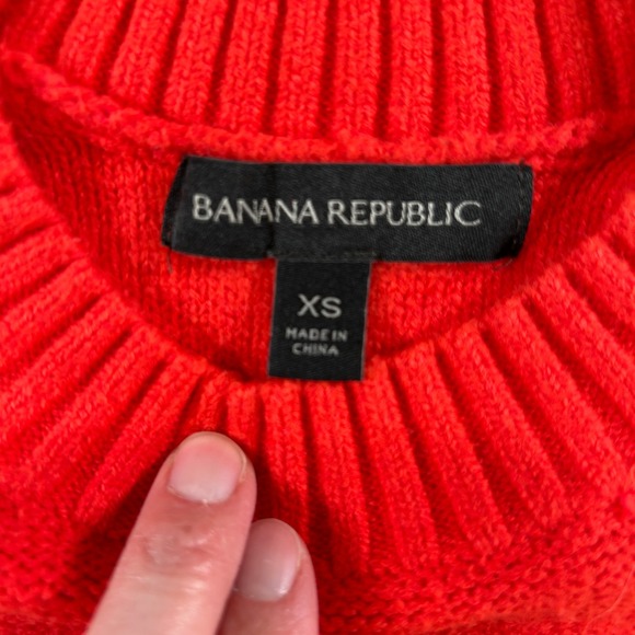 Banana Republic Red Crew Neck Long Sleeve Sweater Size XS - Picture 3 of 8